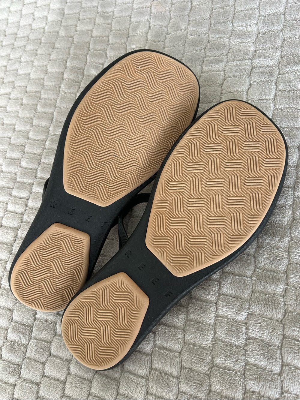 Reef Women's Tan and Black Slide Sandals - Picture 3 of 4